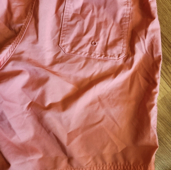 BLUE CROWN COLOR CHANGING 7”SWIM SHORT PINK SIZE LARGE MSRP $34 NWOT - Picture 7 of 11